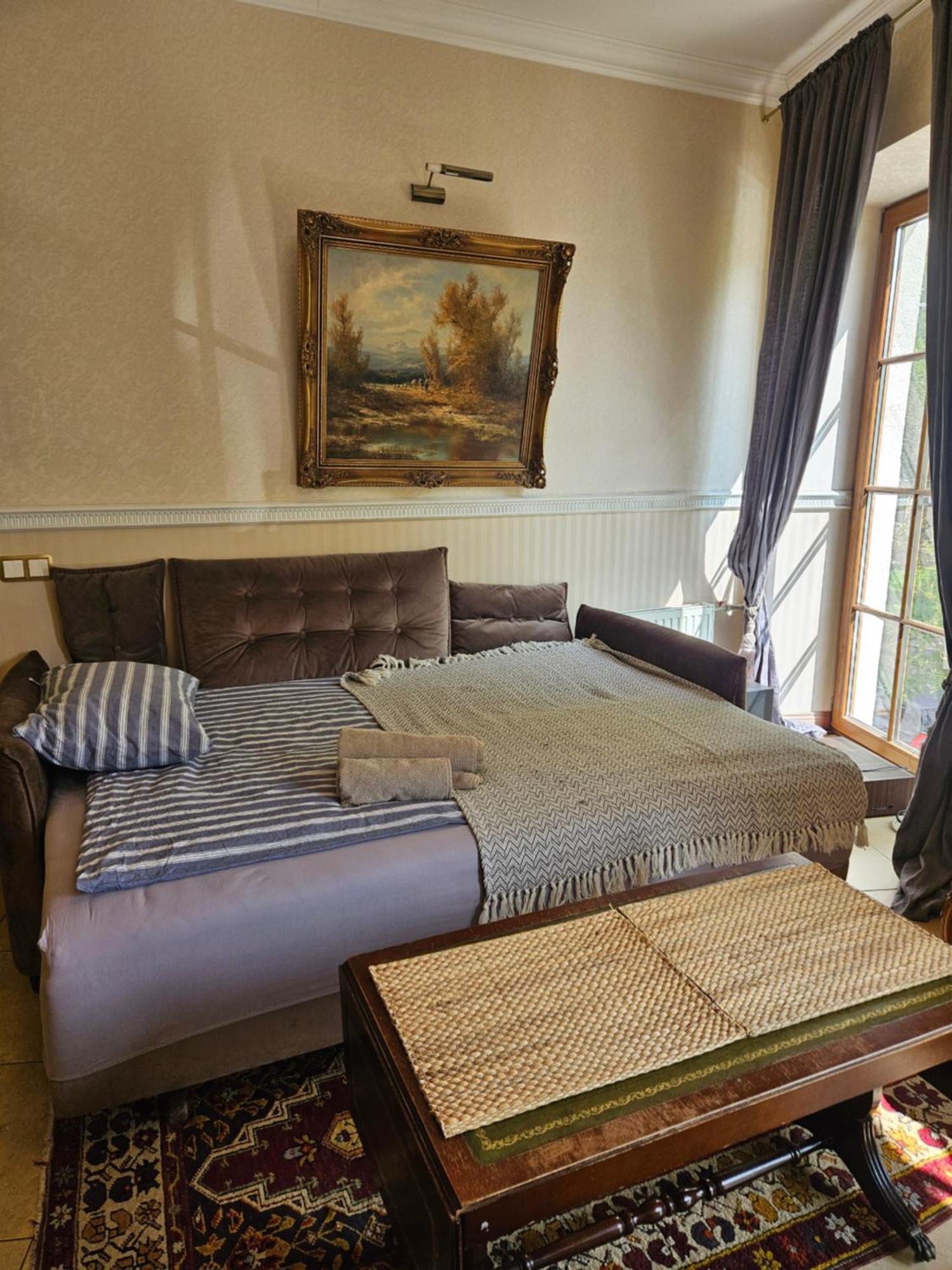 Barrister'S Apartments With Fireplace Шяуляй Экстерьер фото