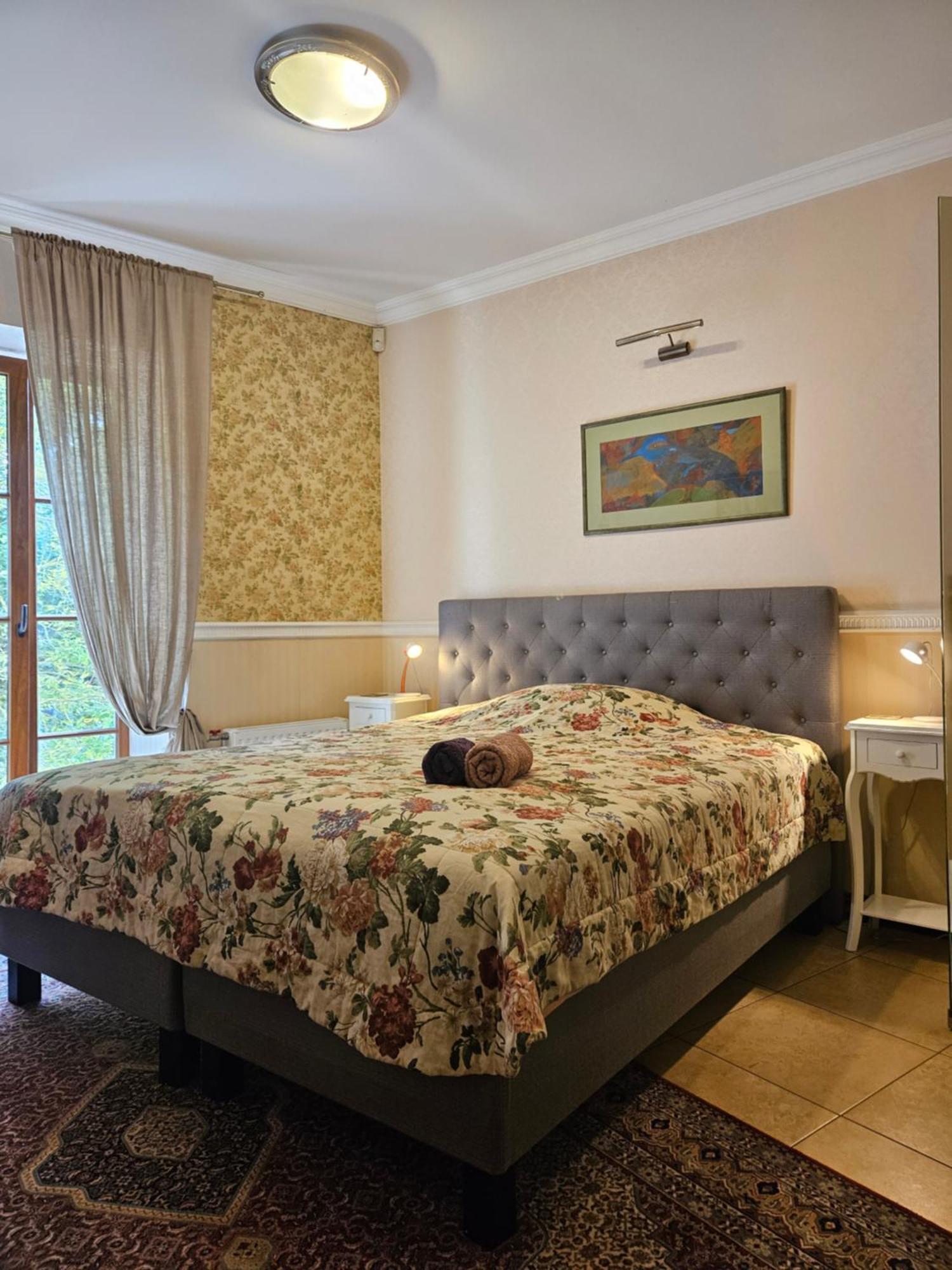 Barrister'S Apartments With Fireplace Шяуляй Экстерьер фото